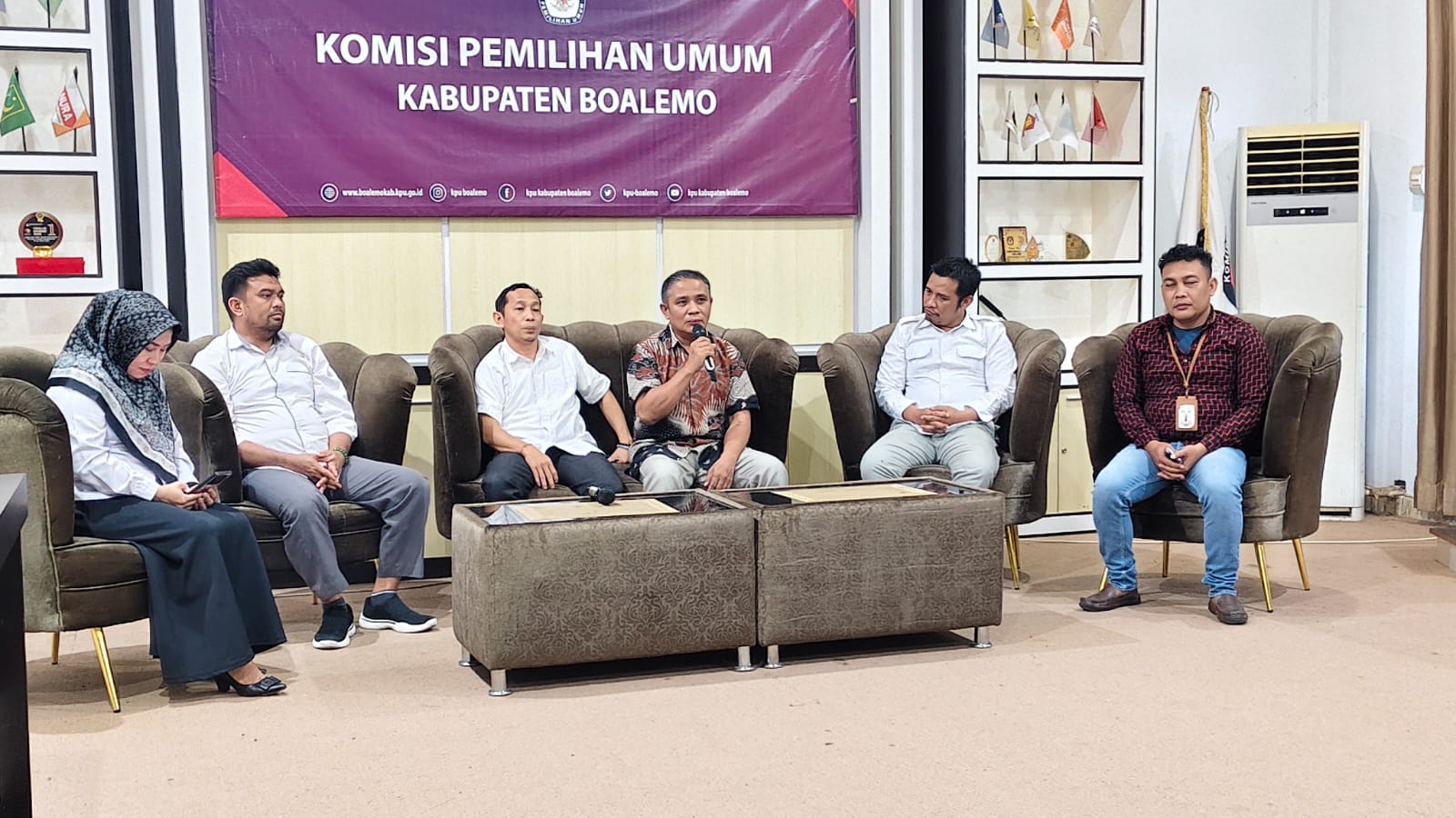 Monitoring Progres Pengisiaan Aplikasi PPID dan Penguatan Kelembagaan